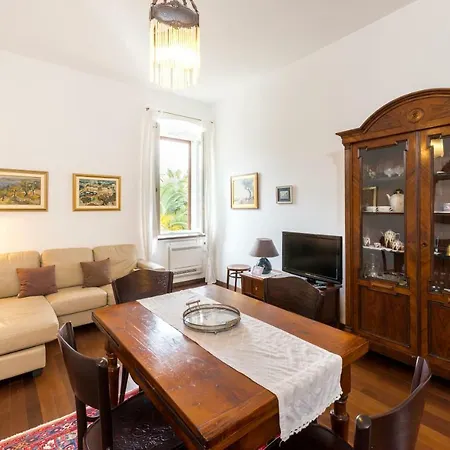 Novak Bonaparte - Hvar Center Apartment *