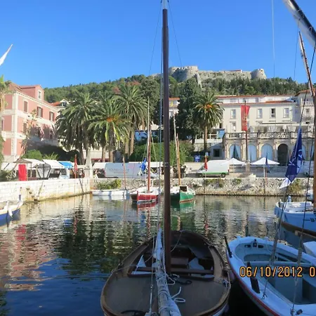 Apartmán Novak Bonaparte - Hvar Center
